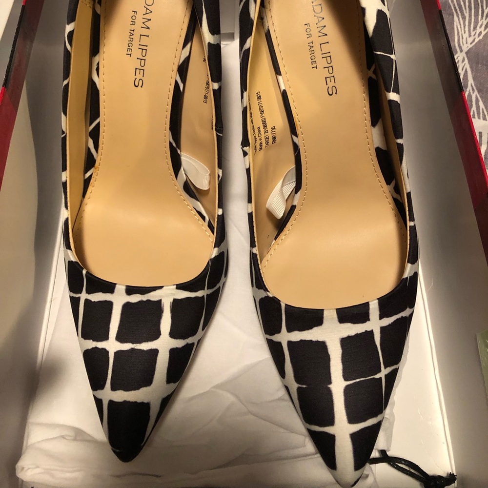 Heels - Picture 2 of 2